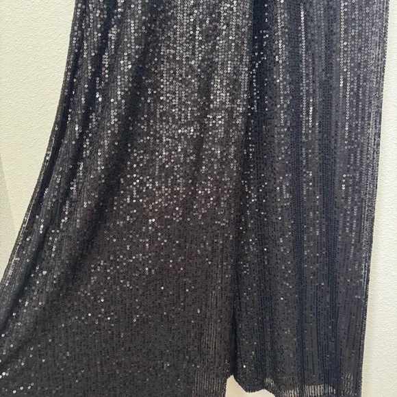 Mac Duggal Ieena Long Sleeve Wide-Leg Sequin Jumpsuit NWT in Black 2 - Picture 9 of 16